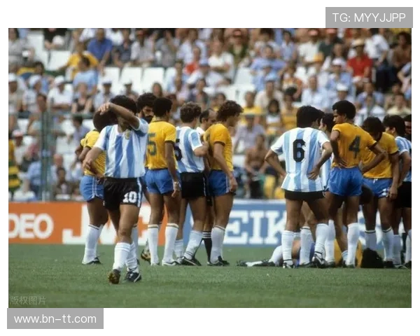 巴西世界杯颁奖典礼回顾：荣耀与激情交织的历史时刻