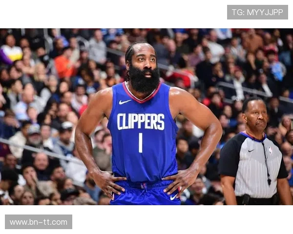 哈登快船罚球频率骤降至5次骑士生涯表现引发关注 哈登快船罚球频率骤降至5次骑士生涯表现引发关注